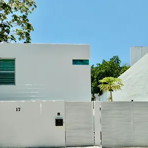 https://casa-gem-bb.tulum-hotels.net